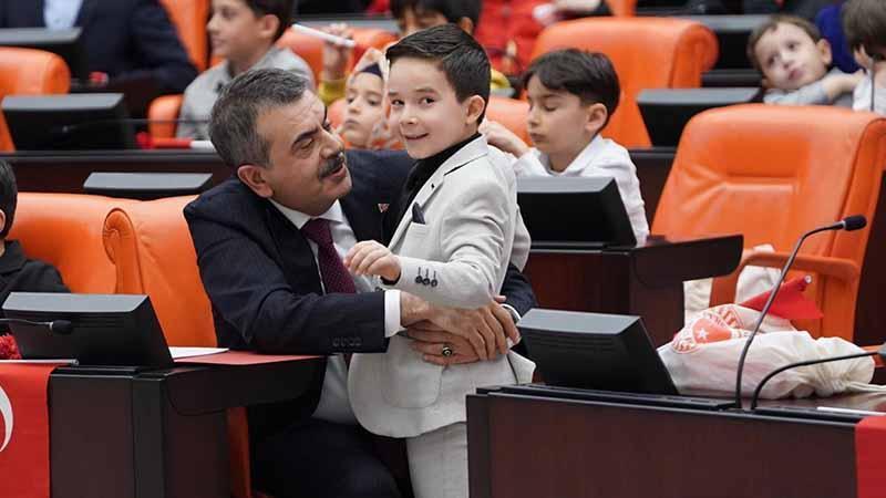 Bakan Tekin: Çocuklarımızın güvenliği için gereken her adım atılacak