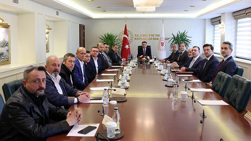 Bakan Bayraktar, maden işçilerini kabul etti