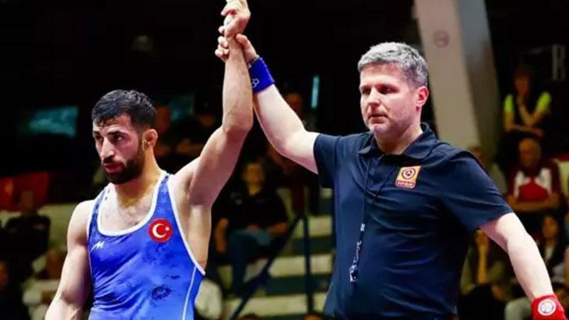 Murat Fırat’tan gümüş madalya