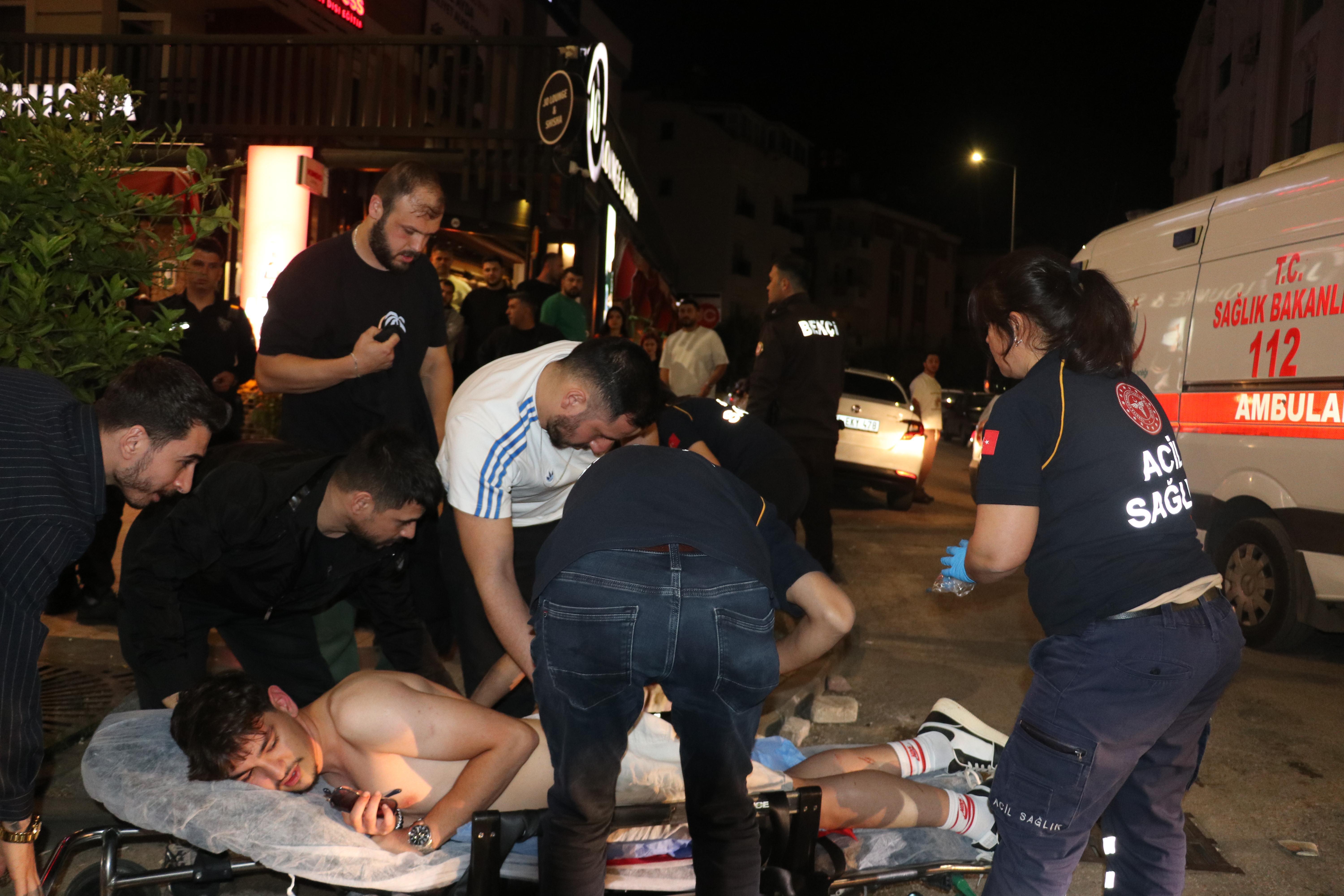 Antalya’da derbi zaferi kutlamasında Galatasaray taraftarı bıçaklı saldırıda yaralandı