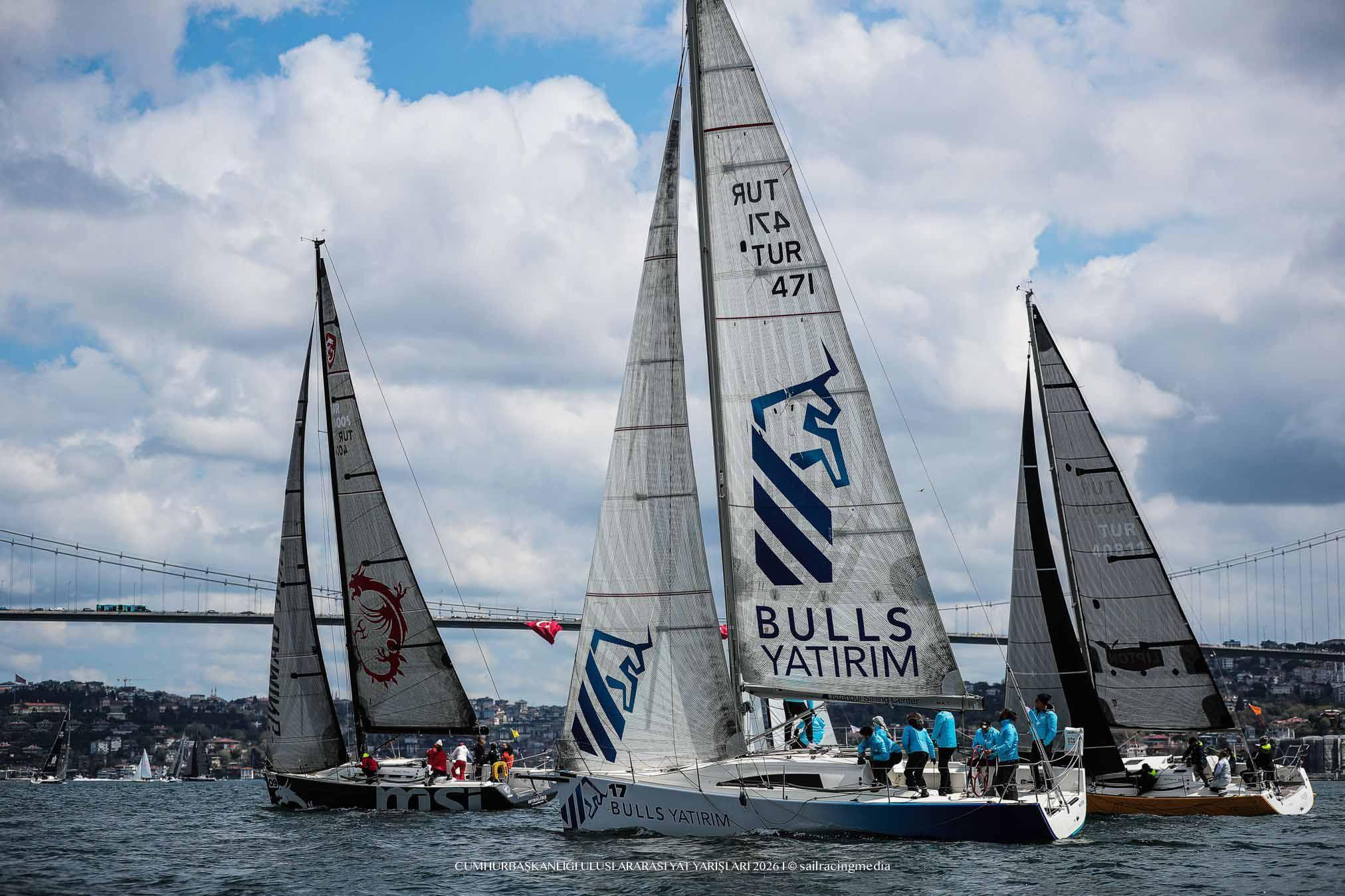 Bulls Yatırım Yelkenli Takımı, Cumhurbaşkanlığı Uluslararası Yat Yarışları’ndan kupayla döndü