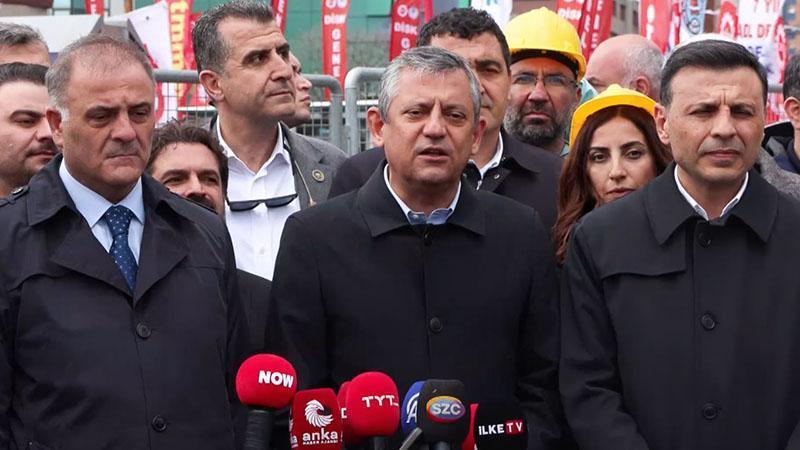 Özgür Özel Kadıköy’de 1 Mayıs kutlamalarına katıldı