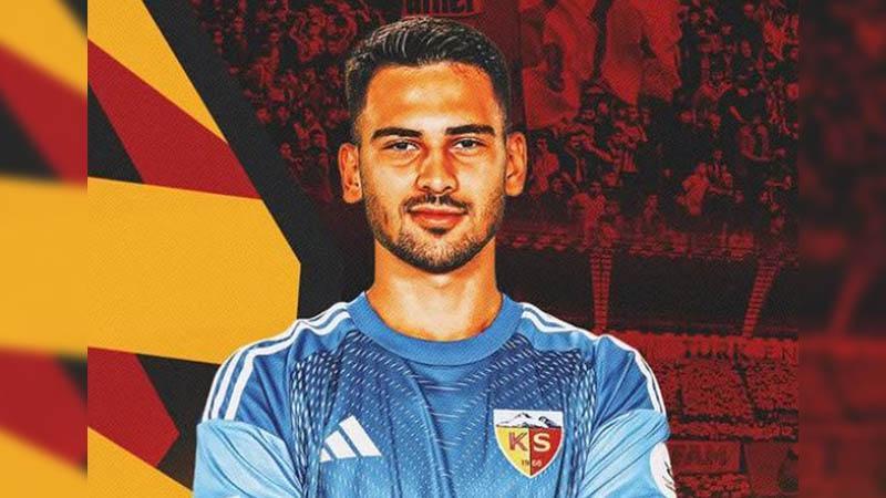 Zecorner Kayserispor’un genç file bekçisi Deniz’e milli davet