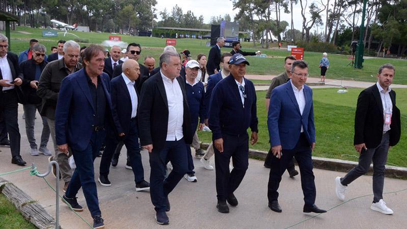 Bakan Bak, Turkish Airlines Open 2026 Golf Turnuvası ödül töreni için Antalya’da