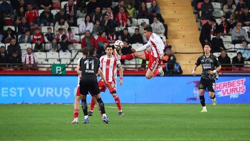 Hesap.com Antalyaspor – Corendon Alanyaspor: 0-0
