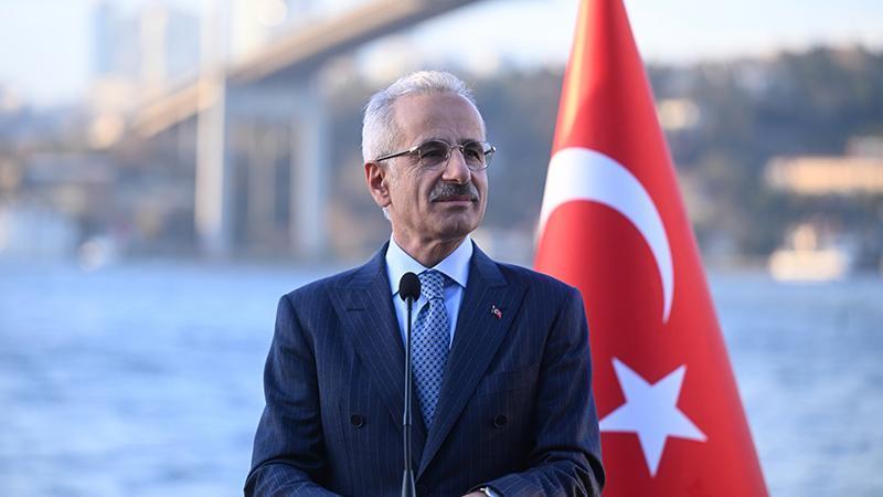 Bakan Uraloğlu: 4 ayda 15 bin 639 gemiye kılavuzluk hizmeti verildi