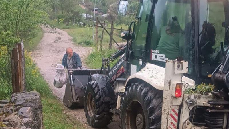 Karabük’te sağanak etkili oldu; mahsur kalan 3 kişi kurtarıldı