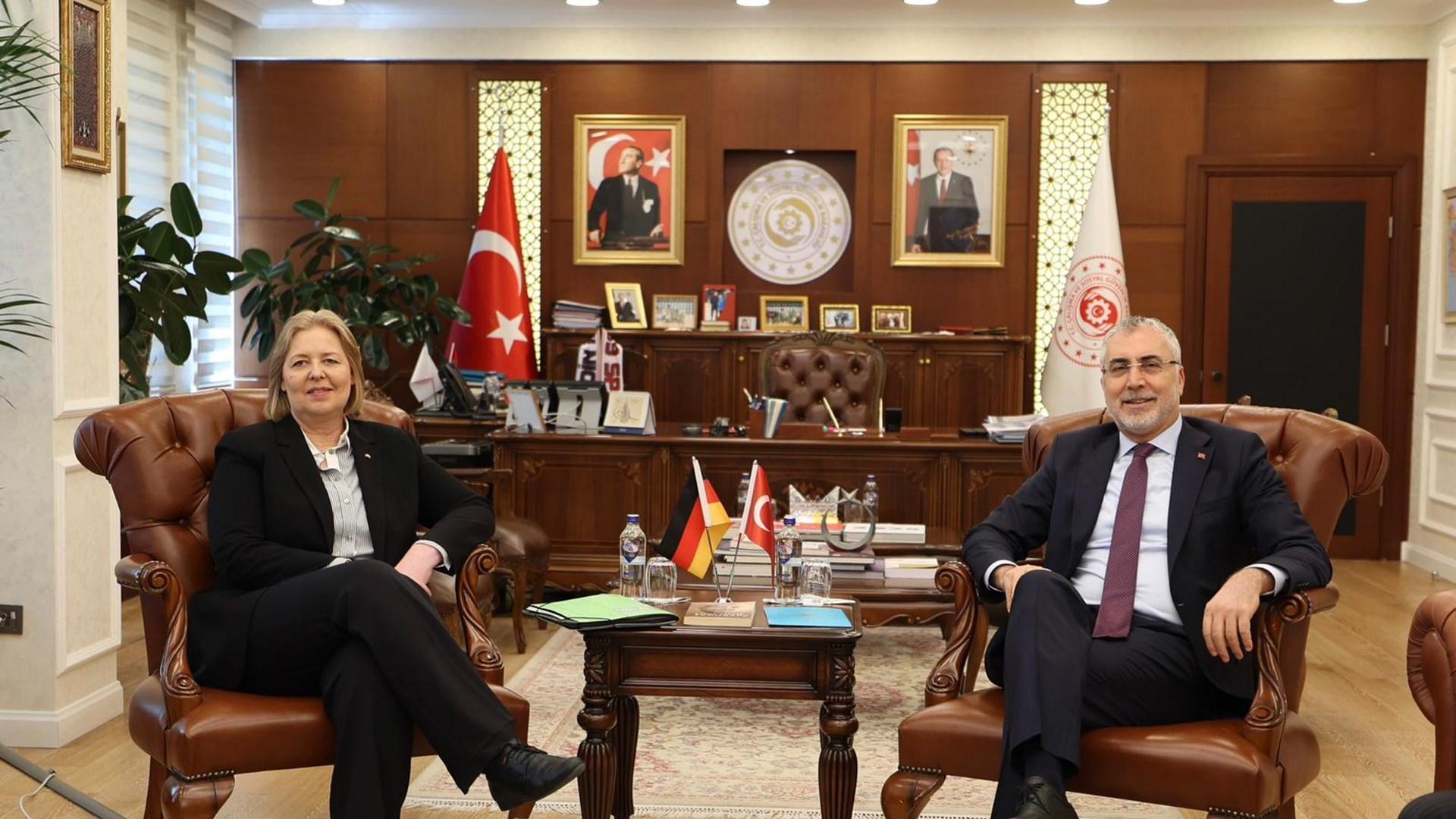 Bakan Işıkhan, Alman mevkidaşı Bas ile bir araya geldi - Güncel ...