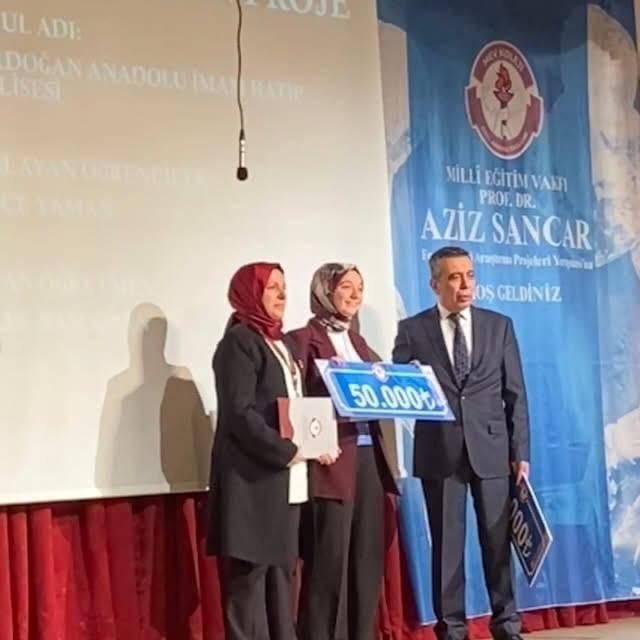 Burdurlu öğrenci biyoloji alanındaTürkiye birincisi