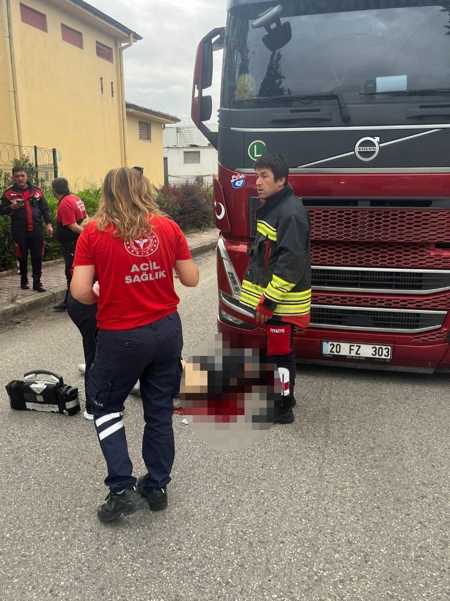 TIR’ın çarptığı motosiklet sürücüsü öldü