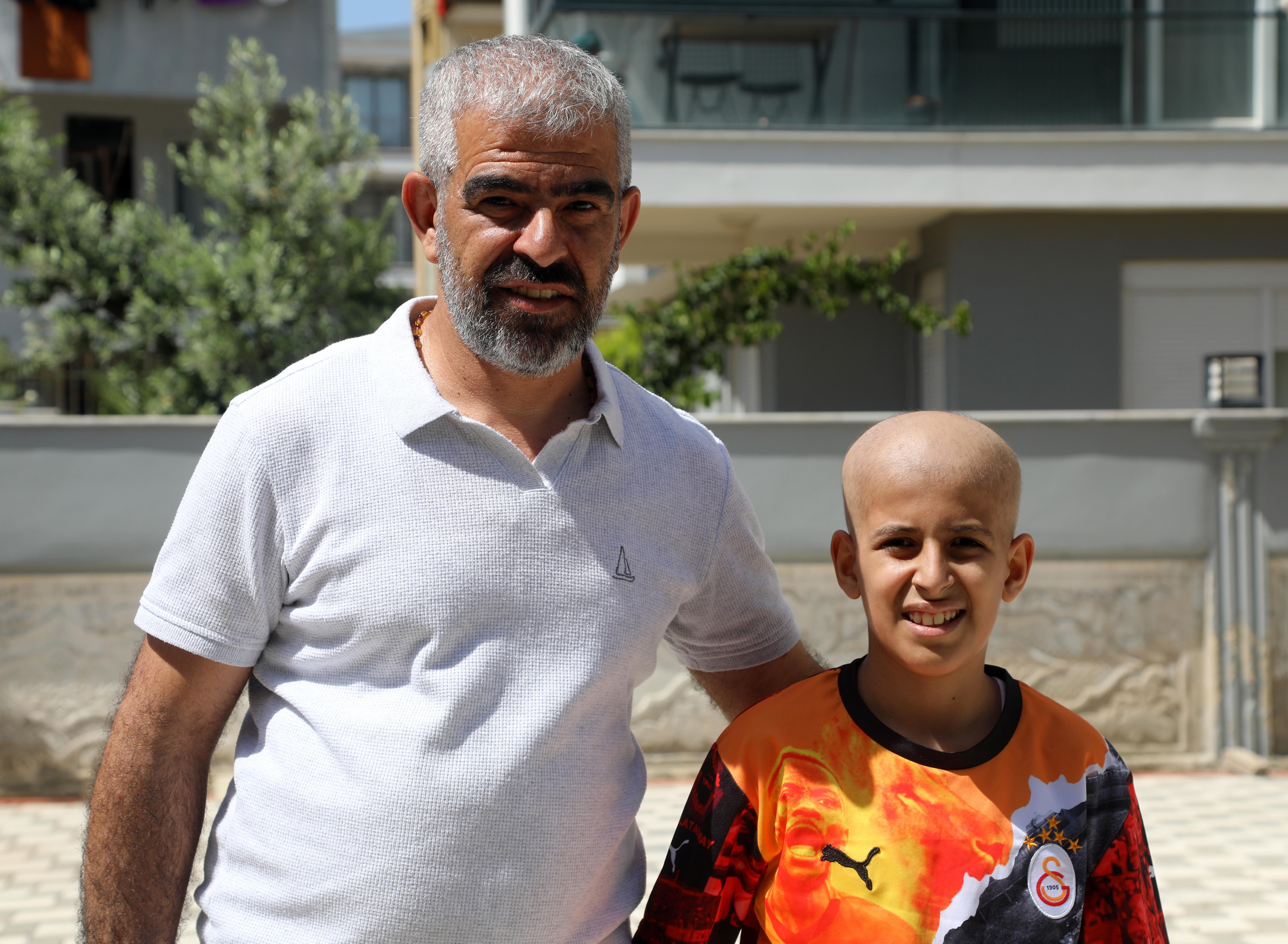 Emir kanseri yenip, okula ve yeşil sahalara dönmek istiyor