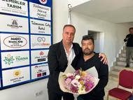 Fethiyespor'da Dinçel'e çiçekli veda