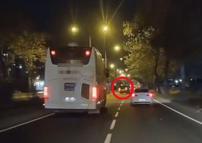 Hafif ticari araçla makas atan sürücüye 14 bin TL para cezası