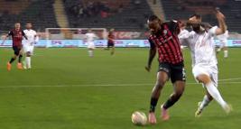 Arca Çorum FK. - Atko Grup Pendikspor: 2 - 0