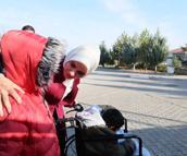 Bakan Göktaş, devlet korumasına alınan Adnan'ı ziyaret etti