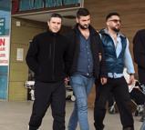 Otomobille uyuşturucu satışı yapan 2 şüpheli, suçüstü yakalandı