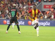 Göztepe'de Dennis'e Alman kancası