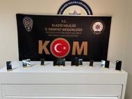 Ehliyet sınavında kopya çeken 7 sürücü adayına suçüstü