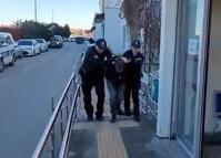 Husumetlisini sokak ortasında vurup, kaçtı