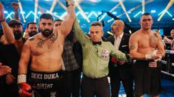 Umut Camkıran, WBC Ağır Sıklet Asya Kemeri maçında Abel Pesut’u mağlup etti