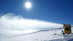 Erciyes Kayak Merkezi, suni karlama ile sezona hazırlanıyor