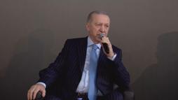 İstanbul - Cumhurbaşkanı Erdoğan: Küresel liderliğini kabul ettirecek bir Türkiye'ye sizlerle birlikte kavuşacağımıza inanıyorum /Ek görüntü