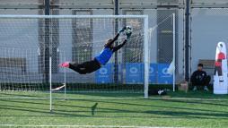 Kayserispor U-17 futbolcusu Ünlü: İyi bir kaleci olmak istiyorum