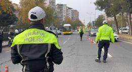 Diyarbakır’da motorize şahin polislerinden eş zamanlı trafik denetimi