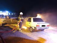 Antakya’da alev alan otomobil, yandı