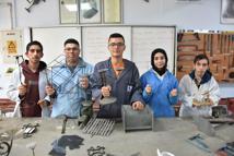 Metal, özel öğrencilerin ellerinde şekilleniyor