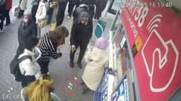 Bilet gişesi önünde düşürülen 250 avro, sahibi bulunup teslim edildi