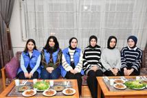 Gastronomi ve Yemek Kulübü öğrencileri, yöresel yemekleri yaptı