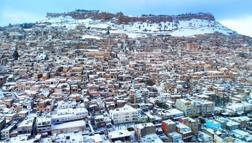 Mardin'deki kar manzaraları dron kamerasında