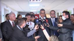 İstanbul - Sağlık Bakanı Memişoğlu, yeni yılın ilk bebeklerini ziyaret etti