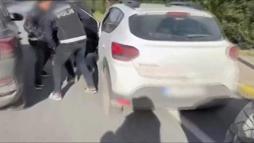 İstanbul - Beylikdüzü'nde uyuşturucu operasyonu; durdurulan otomobilde 88 kilo madde ele geçirildi