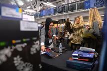 Bursalı tekstil sektörü temsilcileri The London Textile Fair’e katıldı