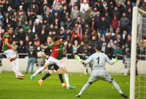 Karşıyaka’nın kalesi yıkıldı