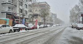 Malatya'da kar ve buzlanma nedeniyle motosikletlerin trafiğe çıkması yasaklandı