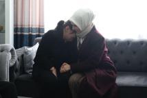 İstanbul - Bakan Göktaş'tan Güngören'de öldürülen Atlas'ın ailesine taziye ziyareti