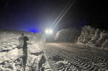 Erzincan-Sivas kara yolu çığ düşmesi sonucu ulaşıma kapandı (2)