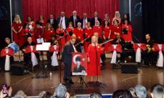 Antalyalı türkülerle ısındı