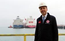 Bakan Bayraktar: Önümüzdeki 2 yılda 200 milyon metreküplük gazı gemilerle alır hale geleceğiz