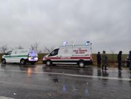 Mardin’de otomobil ile TIR çarpıştı: 2 ölü, 2'si ağır 3 yaralı (2)