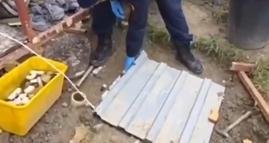 Yer altında ürettikleri sahte içkileri, motokurye ile satmışlar