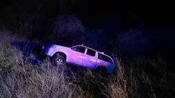 Kamyonetin şarampole yuvarlandığı kazada sürücü yaralandı