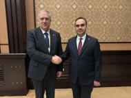 Bakan Kacır, Yunanistan Kalkınma Bakanı Theodorikakos ile görüştü