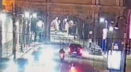 İstanbul - Beşiktaş’ta motosikletle sollama yapan 22 yaşındaki Berat hayatını kaybetti; kaza anı kamerada