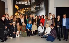'Tomurcuk Zamanı' sergisi ziyarete açıldı