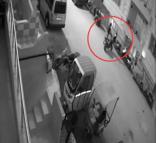 İftar saatinde motosiklet hırsızlığı kamerada