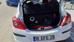 Yüksek sesli müzikle çevreye rahatsızlık veren sürücüye 21 bin TL ceza